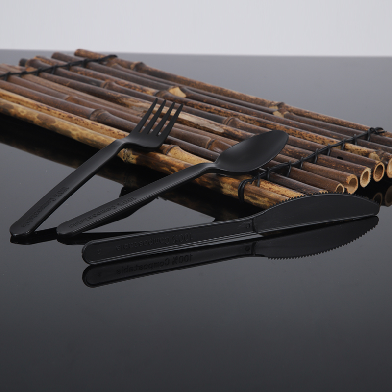 荒山野林扒衣襟吸奶头视频