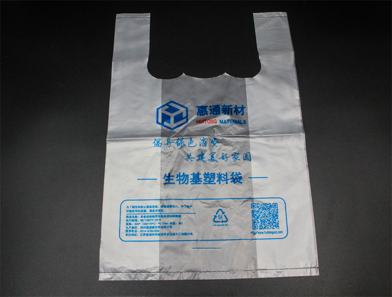 荒山野林扒衣襟吸奶头视频